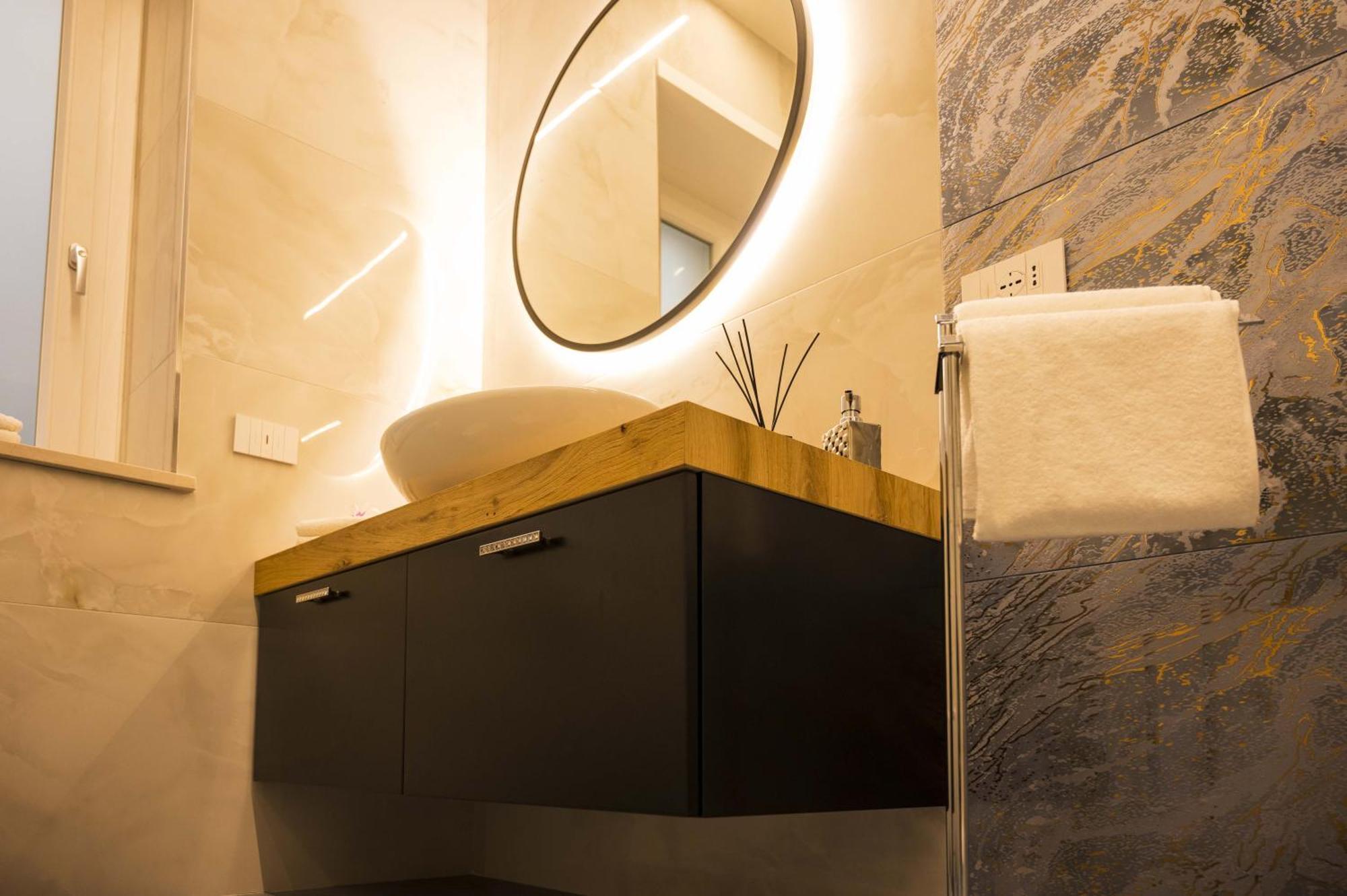 Panvinio 25 Apartment - Royal Welcome فيرونا المظهر الخارجي الصورة